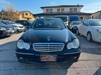 Usata Mercedes C200 Elegance 122 CV (89 kW) 2007 Blu Berlina