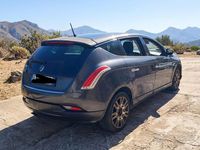 Begagnad Lancia Delta Gold 120 HK (88 kW) 2014 Grå Halvkombi