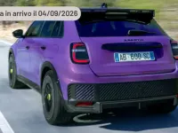 Nouvelle Abarth 600e Turismo 105 kW (143 ch) 2025 Argent SUV
