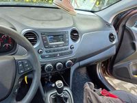 Usata Hyundai i10 Advanced 67 CV (49 kW) 2018 Bronzo Utilitaria