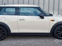 Usata Mini ONE 75 CV (55 kW) 2015 Bianco Utilitaria