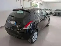 Usata Lancia Ypsilon Gold 69 CV (50 kW) 2013 Nero Utilitaria