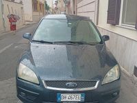 Usata Ford Focus 90 CV (66 kW) 2007 Grigio Berlina