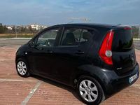 Usata Opel Agila 86 CV (63 kW) 2010 Nero Utilitaria