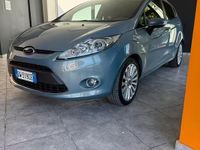 Usata Ford Fiesta Titanium 68 CV (50 kW) 2009 Blu Utilitaria