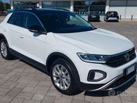 Usata VW T-Roc 116 CV (85 kW) 2024 Bianco SUV