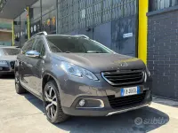 Usata Peugeot 2008 Allure 120 CV (88 kW) 2015 Grigio SUV
