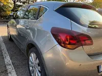 Usata Opel Astra 116 CV (85 kW) 2011 Grigio