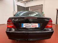 Usata Mercedes C220 Avantgarde 142 CV (104 kW) 2004 Nero Berlina