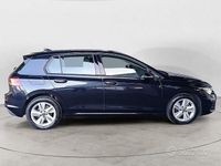 Begagnad VW Golf VIII Life 110 HK (80 kW) 2021 Grå Sedan