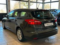 Usata Ford Focus Business Edition 120 CV (88 kW) 2018 Grigio Station wagon