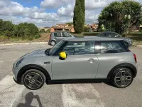 Usata Mini Cooper SE Classic 75 kW (102 CV) 2022 Grigio Utilitaria