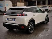 Usata Peugeot 2008 GT 131 CV (96 kW) 2023 Bianco SUV