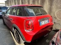Usata Mini ONE 102 CV (75 kW) 2015 Rosso Utilitaria