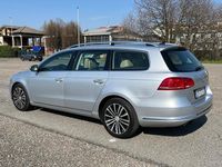Usata VW Passat Highline 140 CV (102 kW) 2012 Argento Station wagon