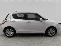 Usata Suzuki Swift 74 CV (54 kW) 2015 Bianco Utilitaria