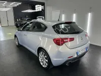 Usata Alfa Romeo Giulietta Distinctive 105 CV (77 kW) 2015 Utilitaria