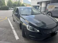 Usata Volvo V60 Summum 115 CV (84 kW) 2014 Grigio Station wagon
