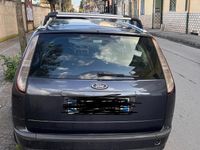 Usata Ford Focus 90 CV (66 kW) 2008 Grigio Station wagon