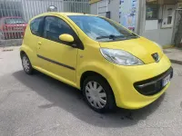 Usata Peugeot 107 68 CV (50 kW) 2008 Giallo Utilitaria