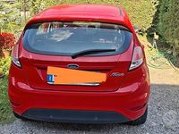 Usata Ford Fiesta 75 CV (55 kW) 2017 Rosso Utilitaria