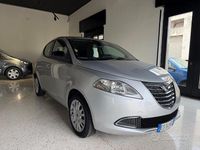 Usata Lancia Ypsilon Platinum 69 CV (50 kW) 2013 Grigio Utilitaria