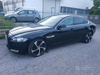 Usata Jaguar XF Prestige 180 CV (132 kW) 2017 Nero Berlina