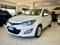 Usata Hyundai i20 85 CV (62 kW) 2014 Bianco Berlina