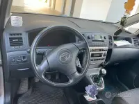 Usata Toyota Corolla 90 CV (66 kW) 2002 Berlina