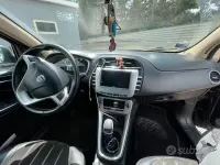 Usata Lancia Delta 120 CV (88 kW) 2010 Grigio Utilitaria