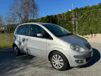 Usata Lancia Musa 101 CV (74 kW) 2007 Grigio Monovolume