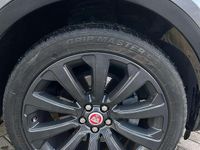 Begagnad Jaguar E-Pace SE 150 HK (110 kW) 2017 Grå SUV