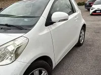 Usata Toyota iQ 68 CV (50 kW) 2009 Bianco Utilitaria