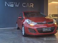 Käytetty Kia Rio EX 85 HP (62 kW) 2012 Punainen Sedan