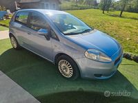Usata Fiat Grande Punto Dynamic 75 CV (55 kW) 2006 Blu Utilitaria
