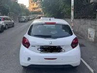 Usata Peugeot 208 Allure 75 CV (55 kW) 2017 Utilitaria