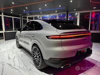 Usata Porsche Cayenne 305 CV (224 kW) 2024 Grigio SUV