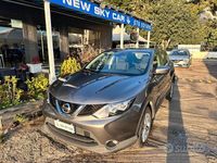 Usata Nissan Qashqai Acenta 131 CV (96 kW) 2014 Grigio SUV