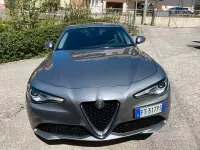 Usata Alfa Romeo Giulia 180 CV (132 kW) 2019 Grigio Berlina