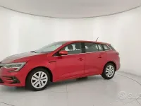 Usata Renault Mégane GrandTour Equilibre 116 CV (85 kW) 2023 Rosso Station wagon
