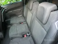 Usata Peugeot 5008 109 CV (80 kW) 2010 Grigio Monovolume