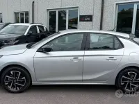 Usata Opel Corsa 101 CV (74 kW) 2025 Argento Utilitaria