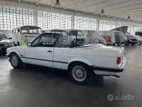 Usata BMW 320 Cabriolet 126 CV (92 kW) 1987 Bianco Cabrio