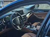 Usata BMW 520 Luxury Line 190 CV (139 kW) 2019 Blu/azzurro Station wagon
