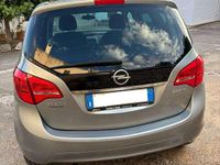 Usata Opel Meriva 95 CV (69 kW) 2013 Grigio Monovolume