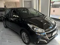 Usata Peugeot 208 Allure 75 CV (55 kW) 2016 Nero Utilitaria