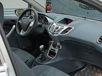 Usata Ford Fiesta 70 CV (51 kW) 2010 Grigio Utilitaria
