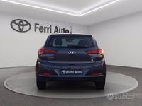 Usata Hyundai i20 Style 84 CV (61 kW) 2015 Grigio Berlina