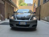Usata Toyota Corolla 90 CV (66 kW) 2006 Grigio Berlina