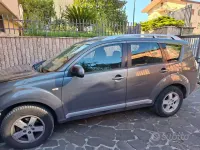 Usata Mitsubishi Outlander 177 CV (130 kW) 2007 Grigio SUV